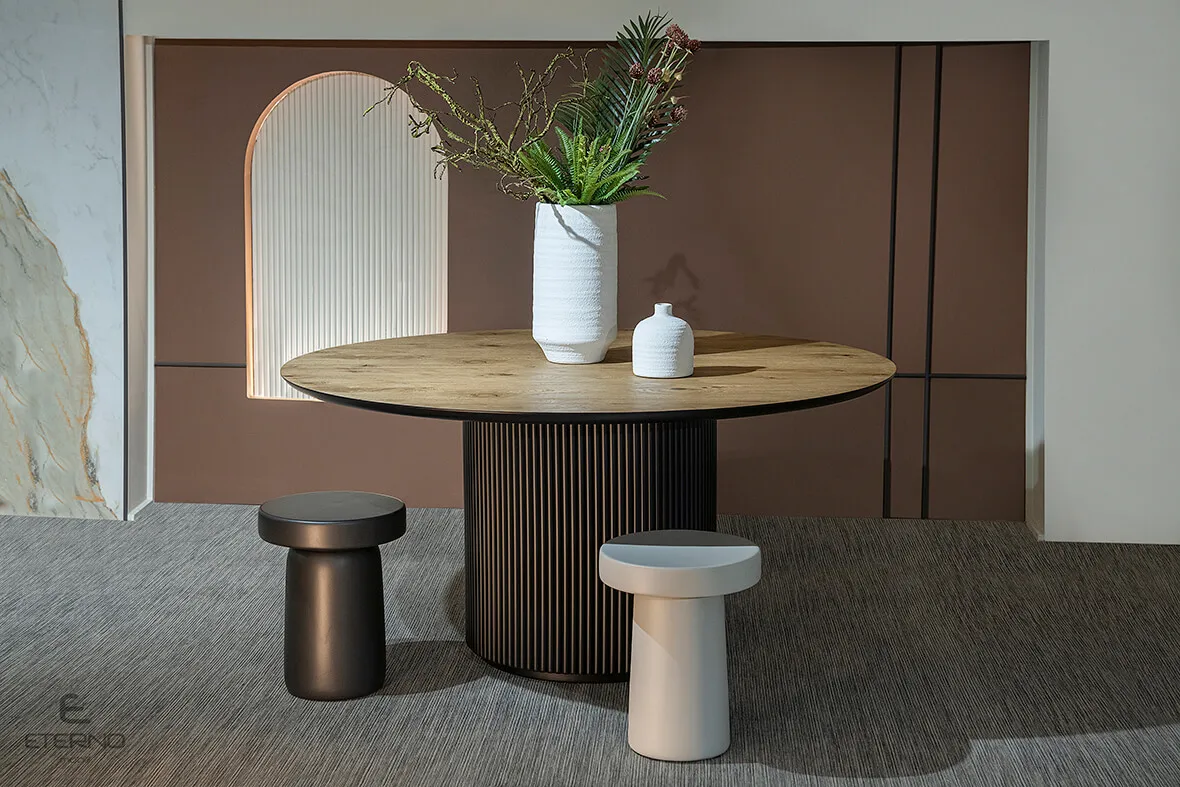 ICON DINING TABLE image